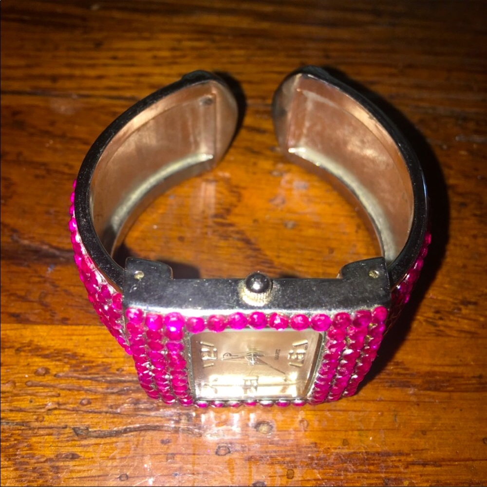 Cuff/Bracelet Watch - Picture 5 of 5